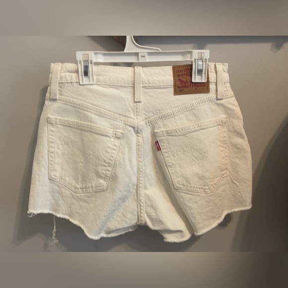 levi 501 jean shorts - Picture 4 of 4